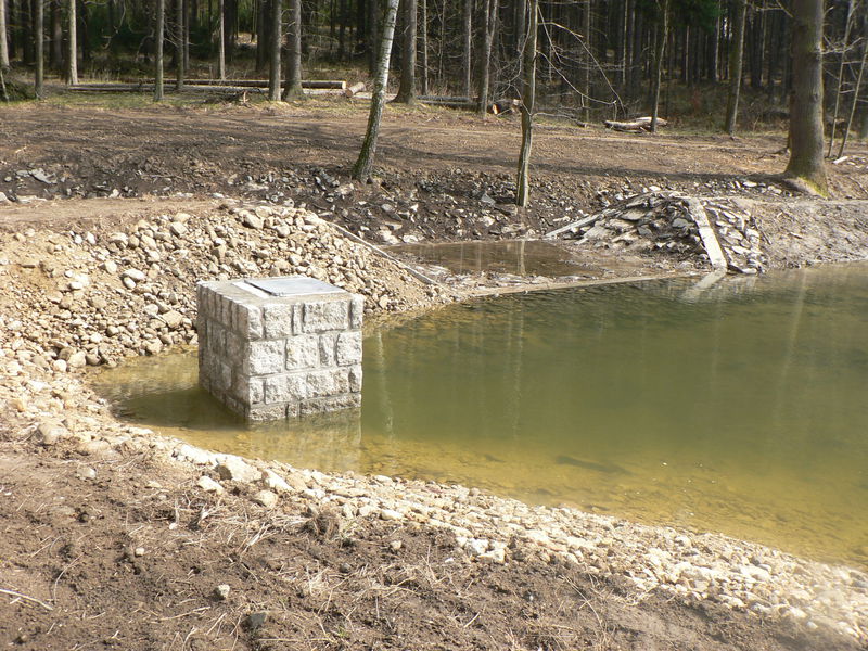 Revitalizace rybníků v přírodní rezervaci Meandry Smědé