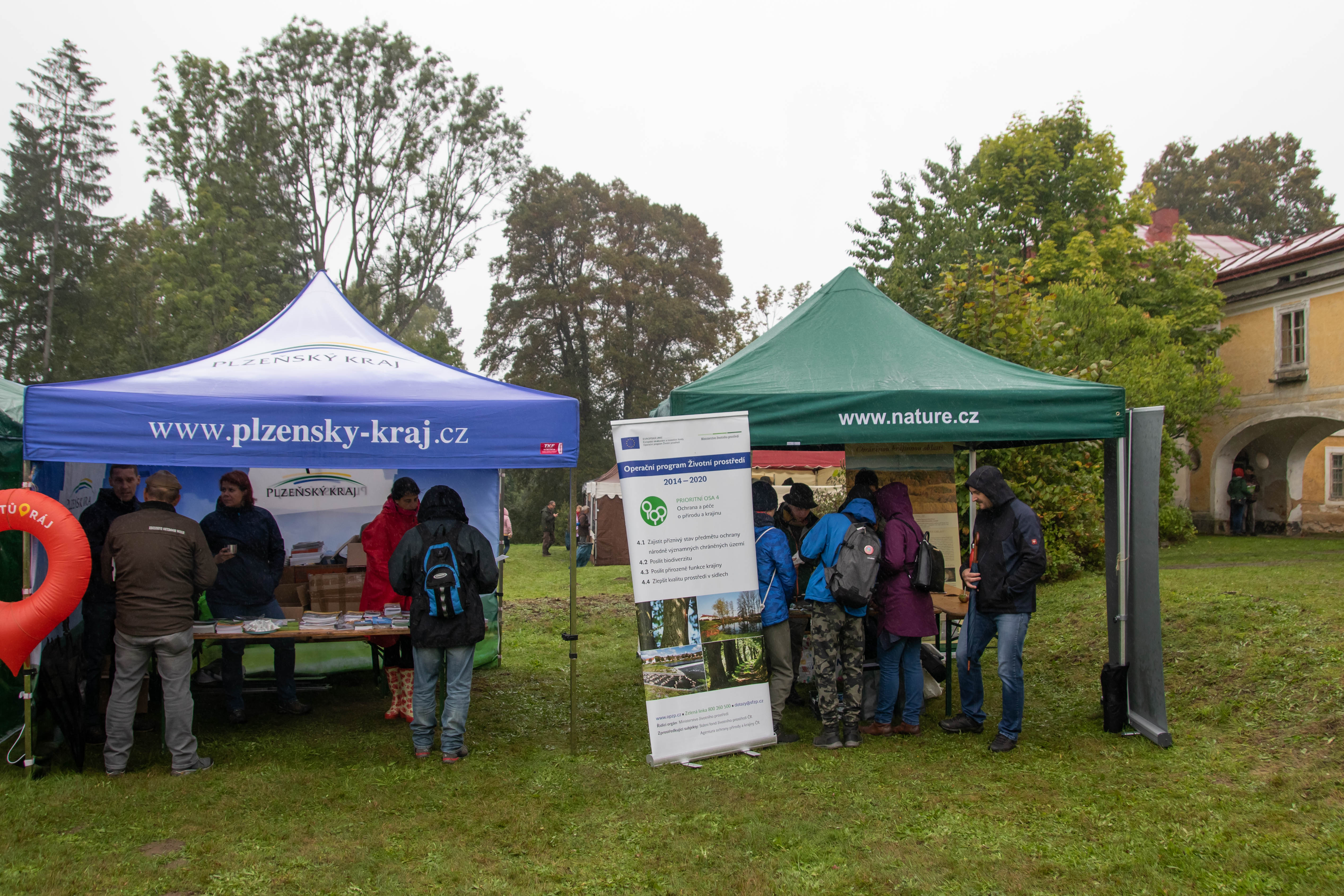 Deštivý Den Českého lesa navštívilo téměř 500 účastníků
